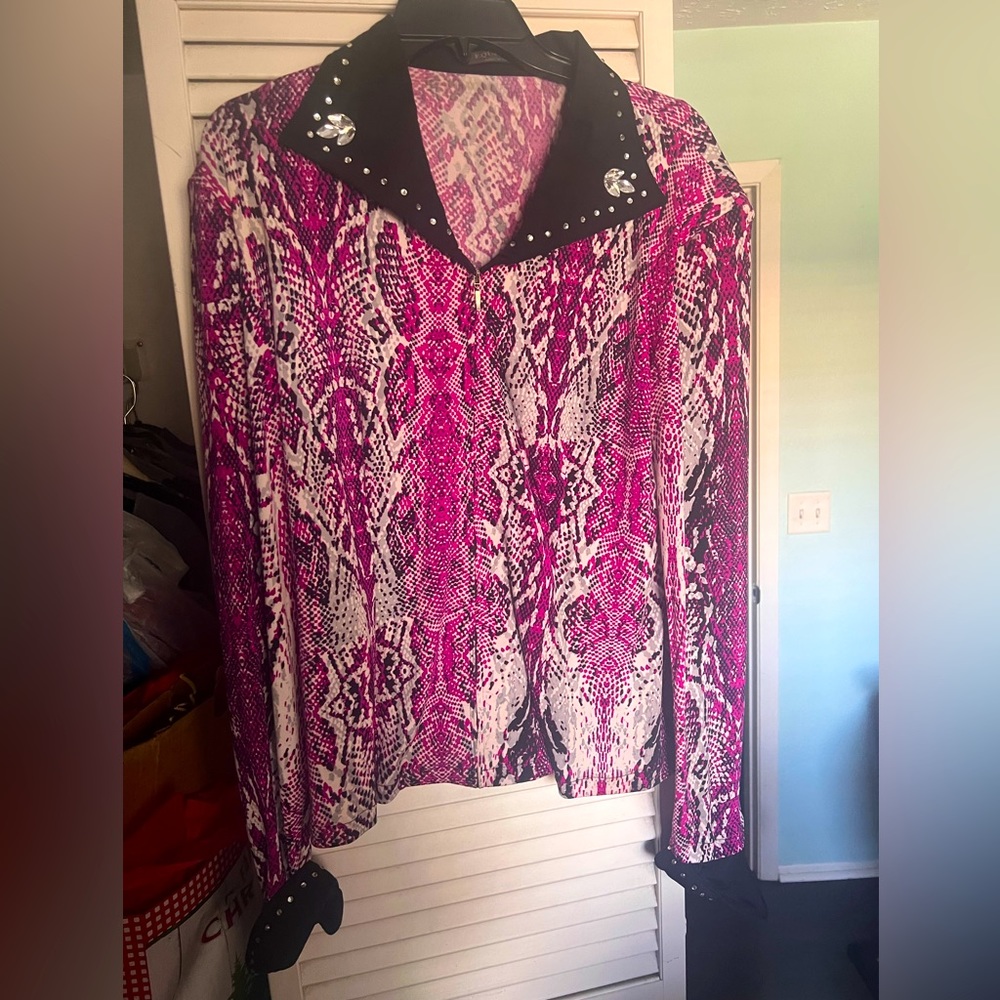 Equilong horse show jacket, size XL, pink snake print.